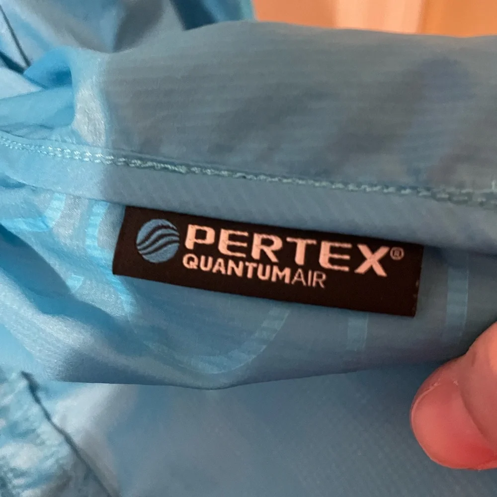 Oiselle Reflective Vigor Vest Blue - Picture 6 of 9